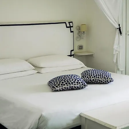 Bed & Breakfast Calypso 2*