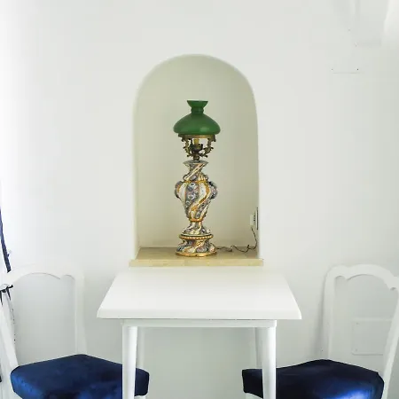 Calypso Bed & Breakfast 4*