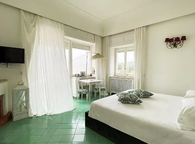 Calypso Bed & Breakfast 4*