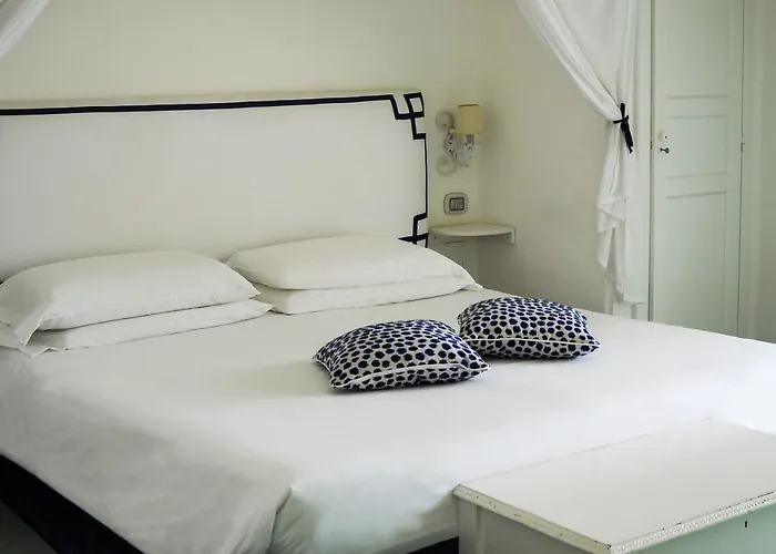 Bed & Breakfast Calypso 4*